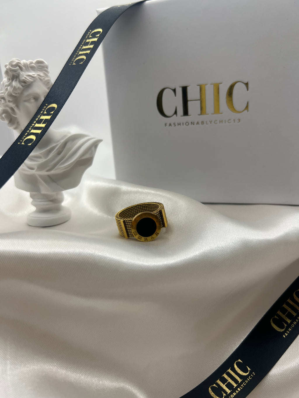 Roman Numerals Banded Gold Ring