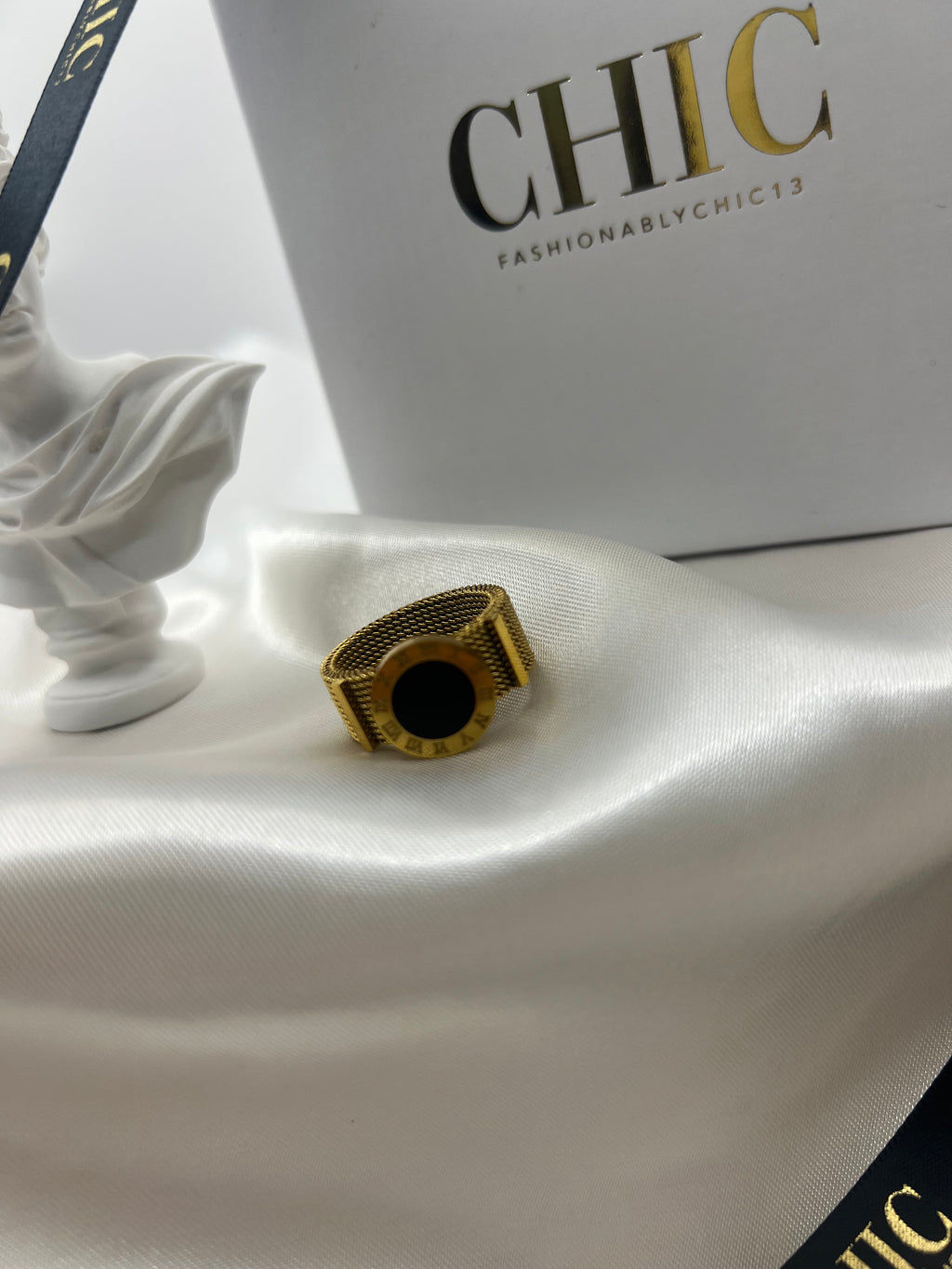 Roman Numerals Banded Gold Ring