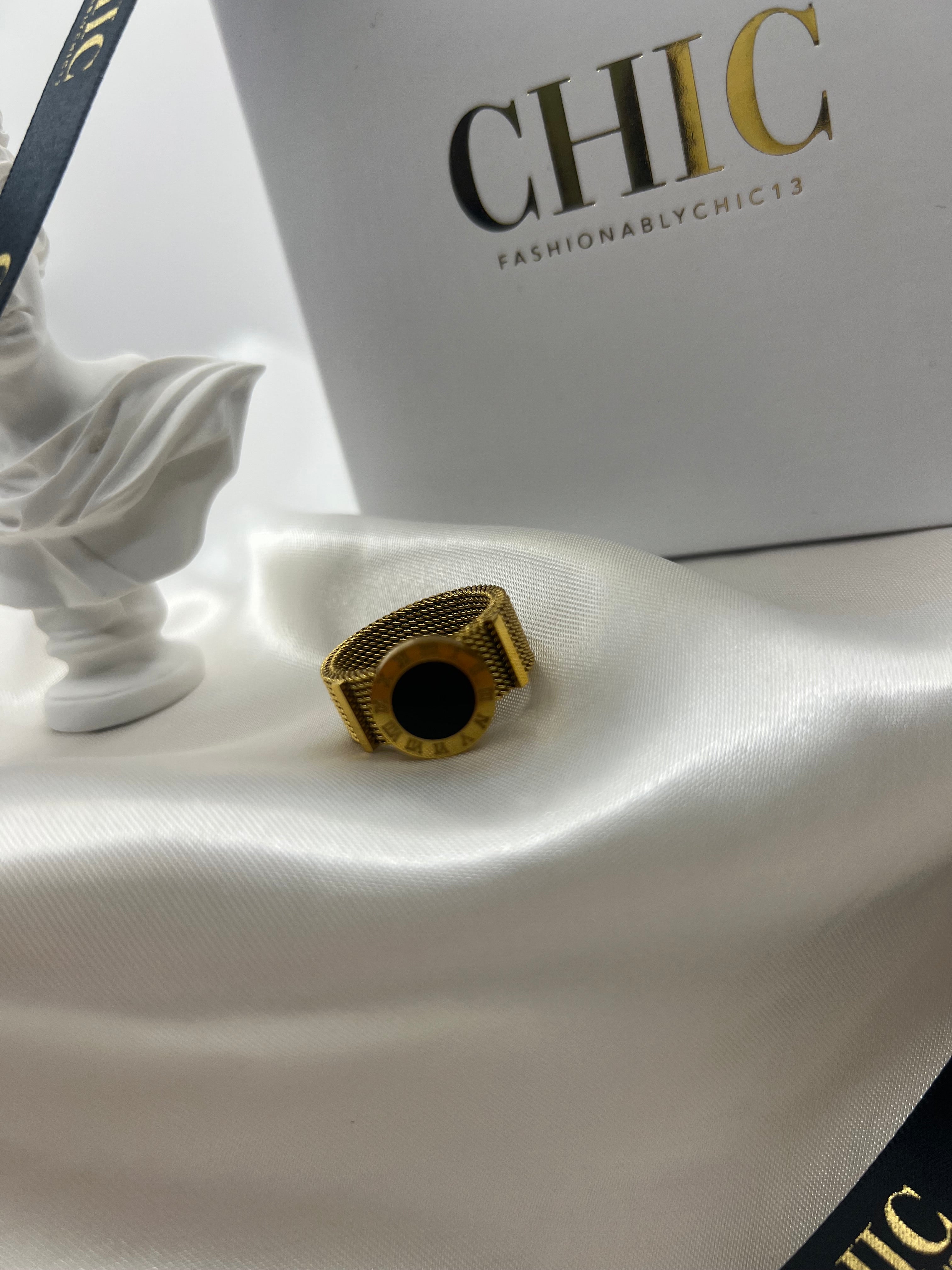 Roman Numerals Banded Gold Ring