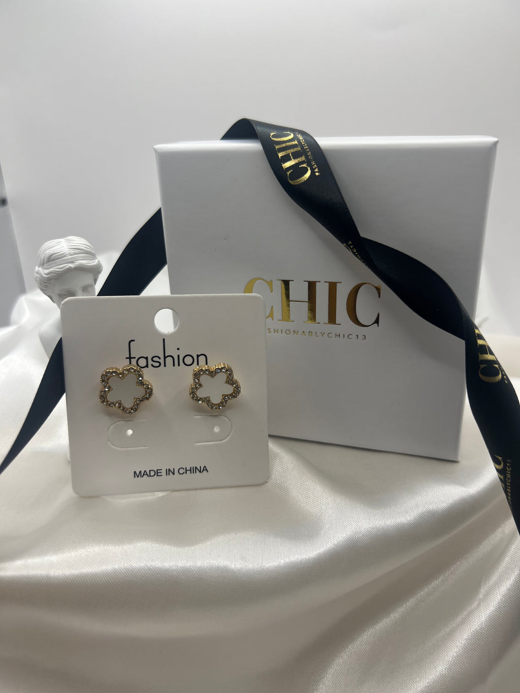 Clover Glitter Earrings