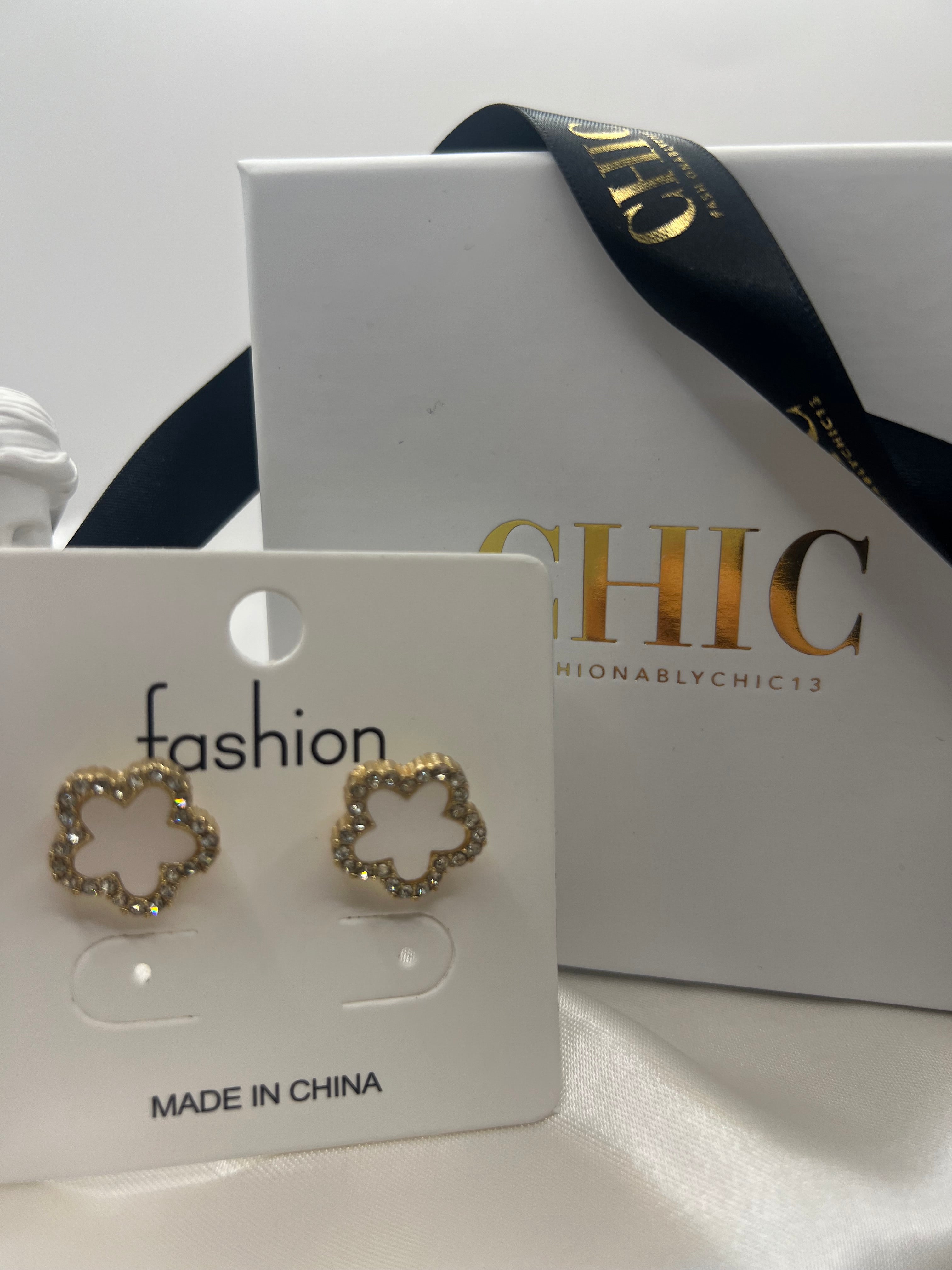 Clover Glitter Earrings