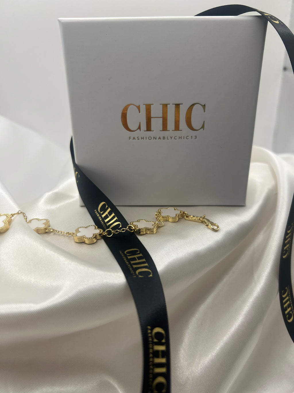 Clover Bracelet Gold