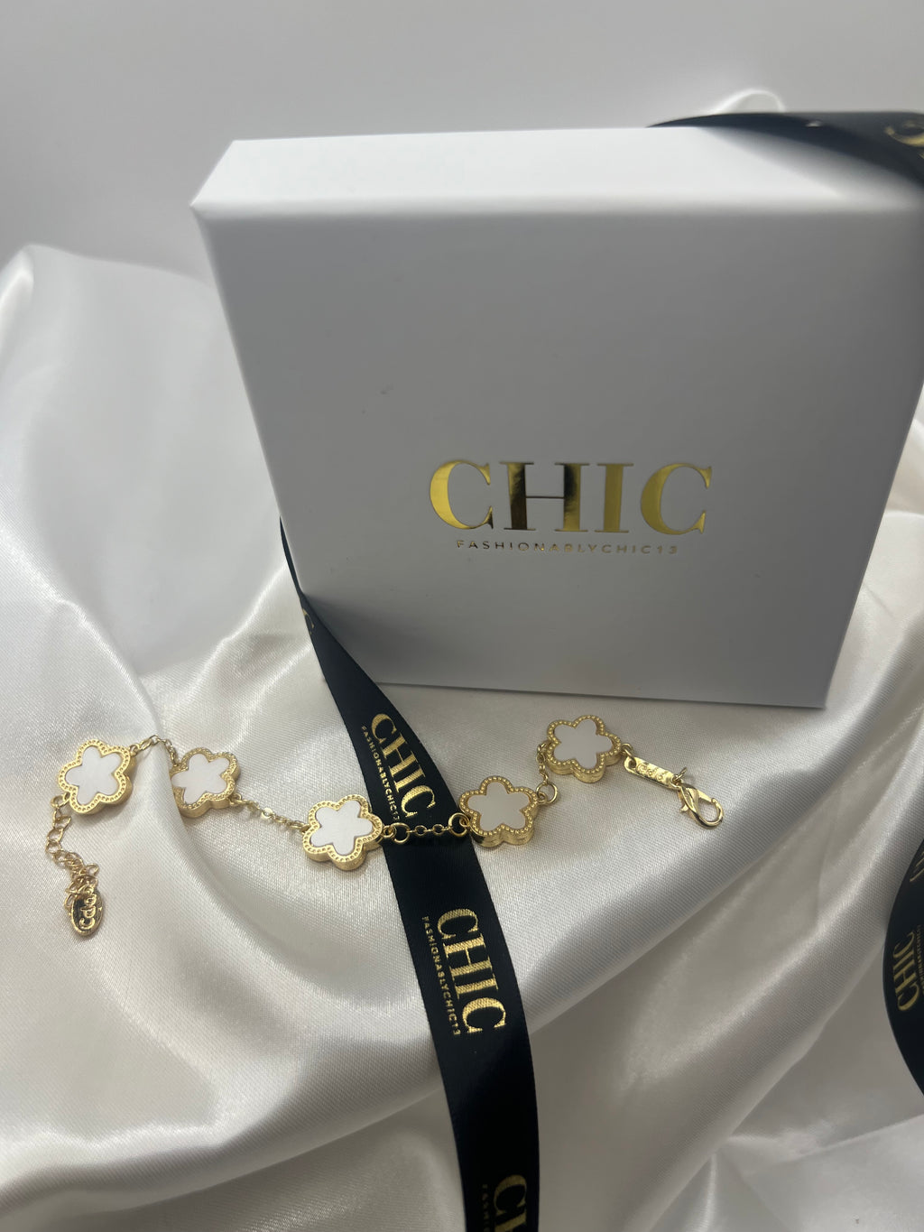 Clover Bracelet Gold