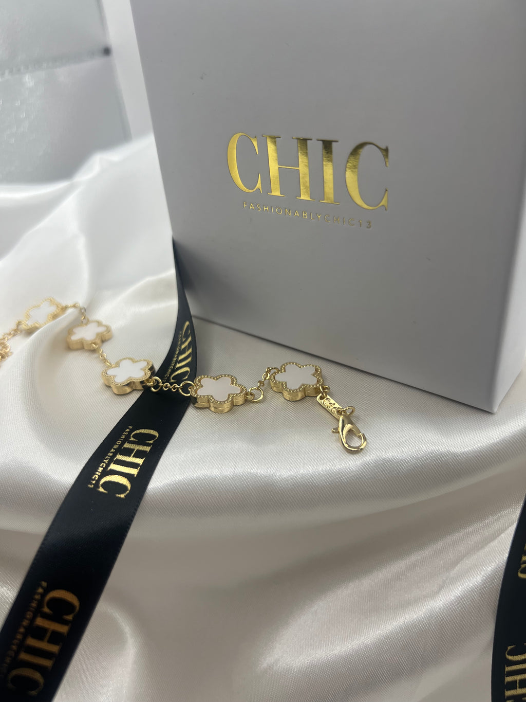 Clover Bracelet Gold