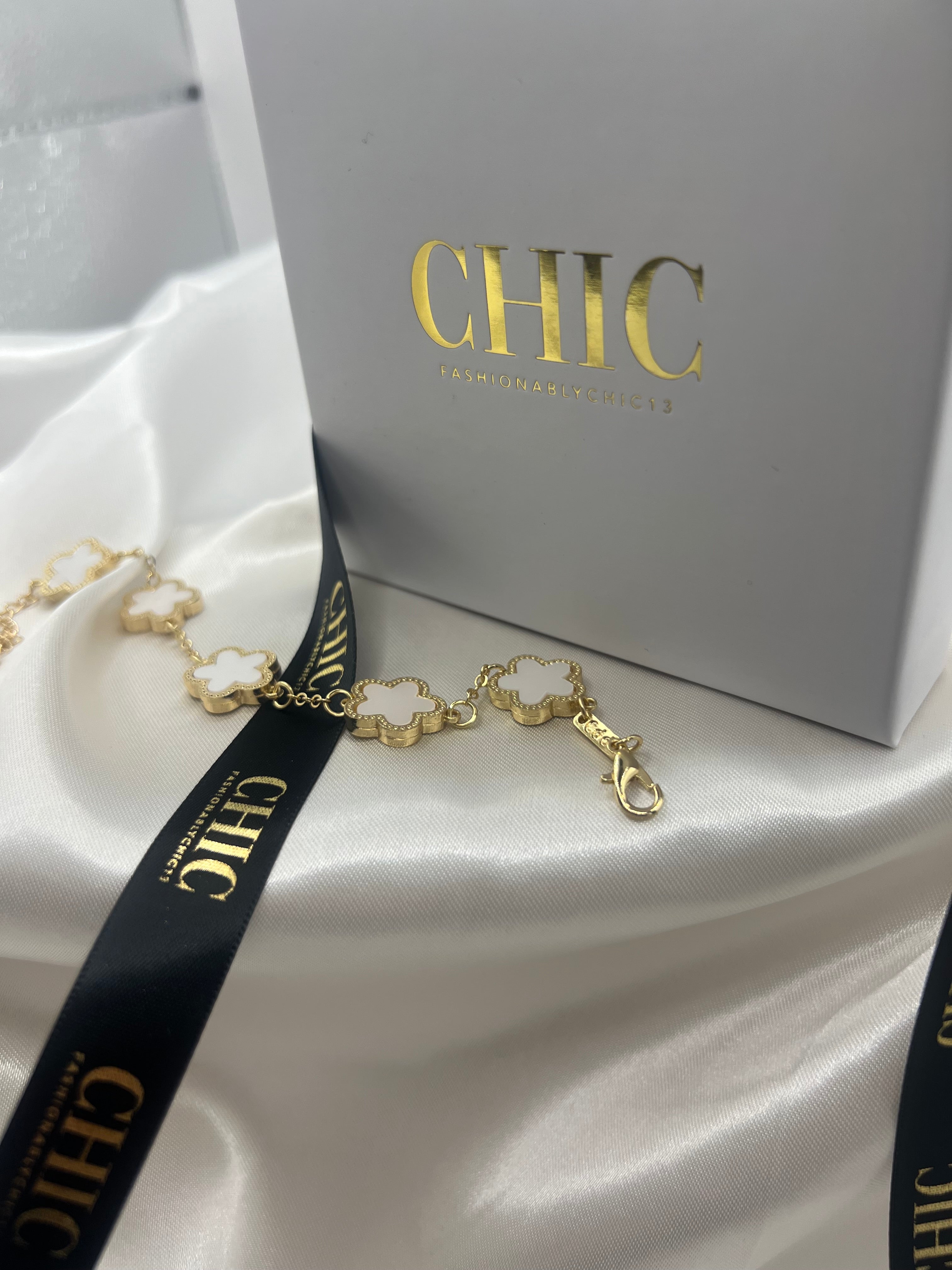Clover Bracelet Gold