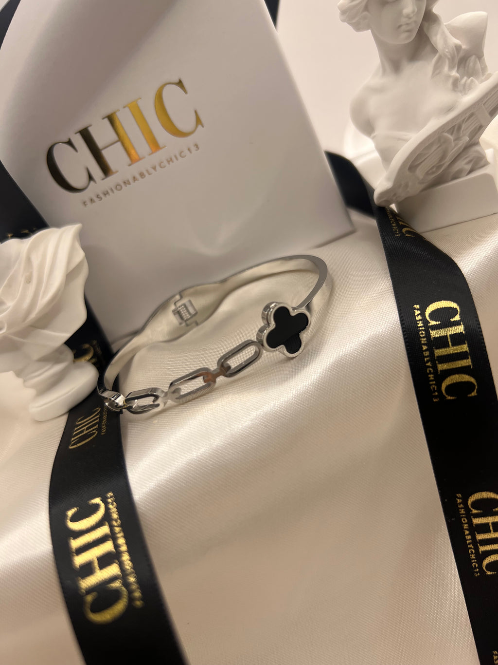 Sliver Chain Bangle