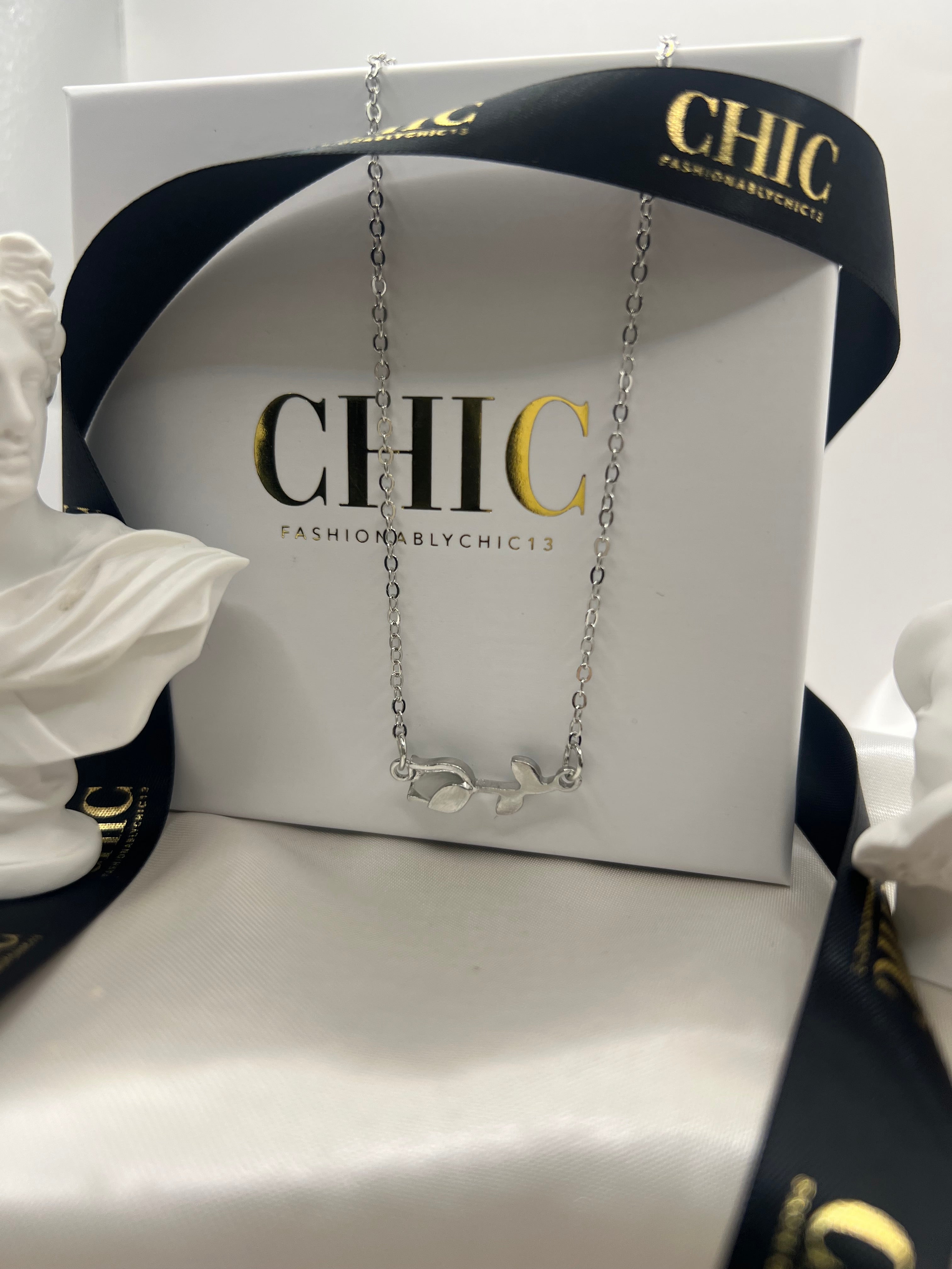 Sliver Rose Necklace