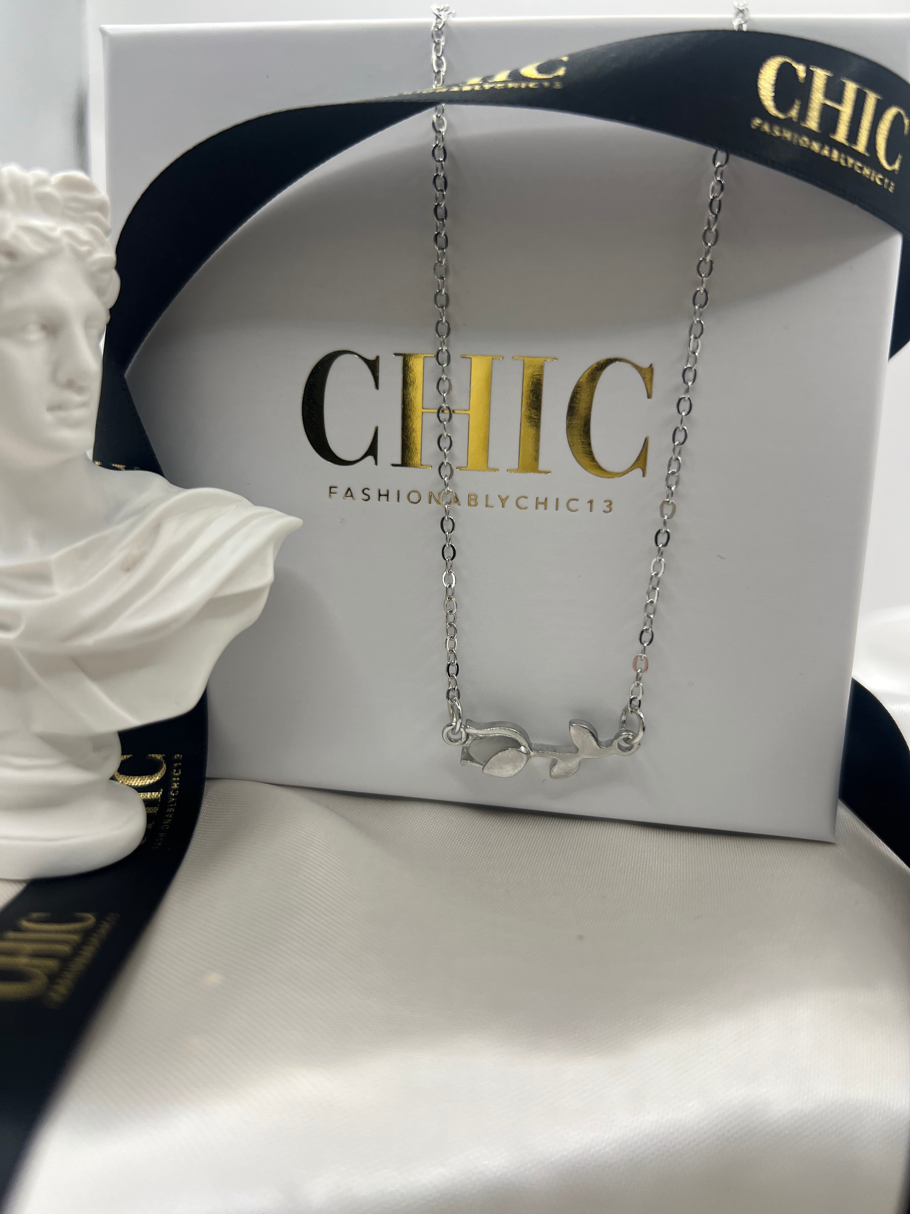 Sliver Rose Necklace