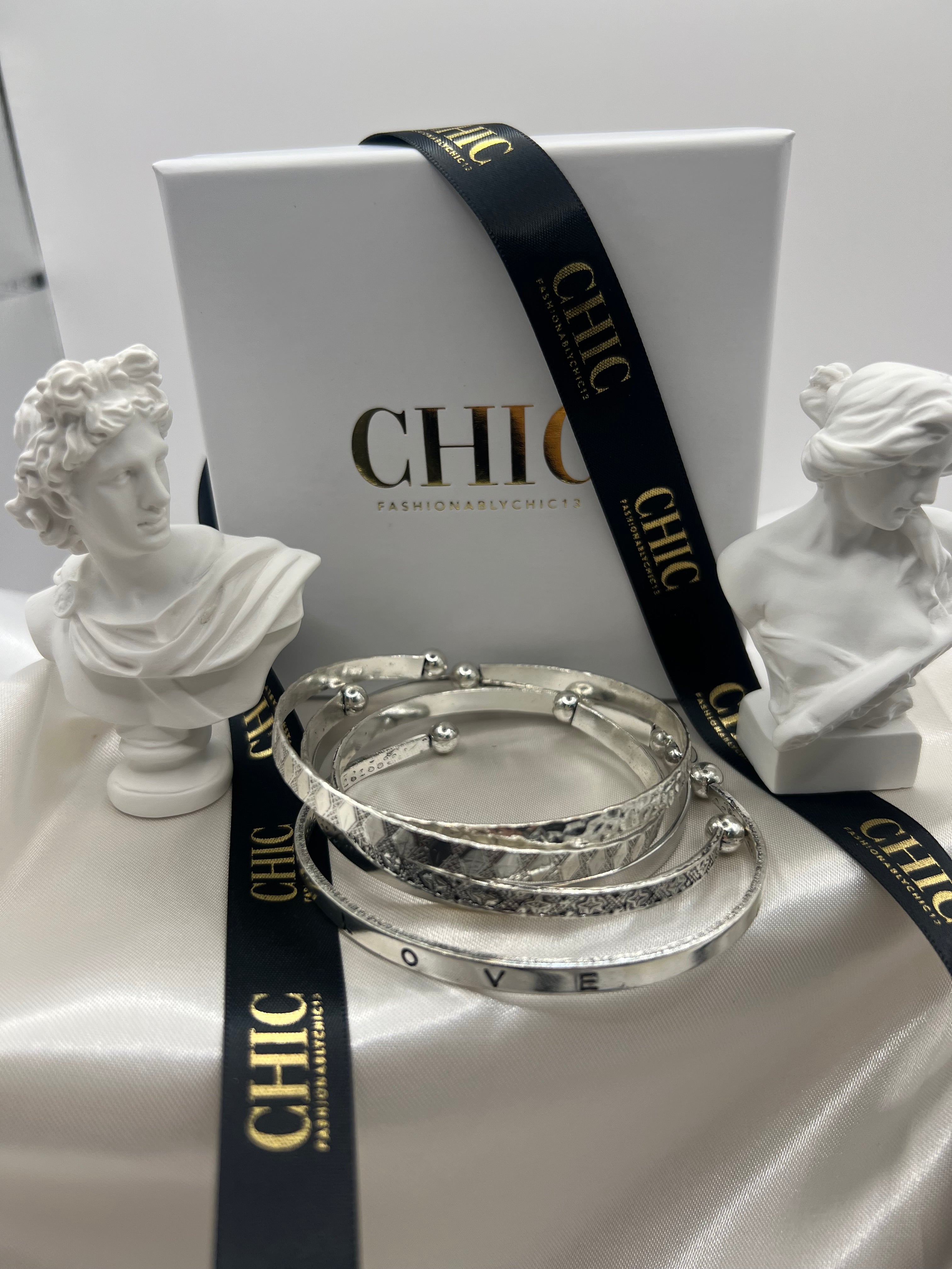 Sliver Bangle Set