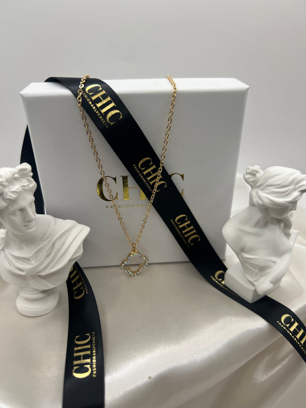 Gold and Glitter No Fill Necklace