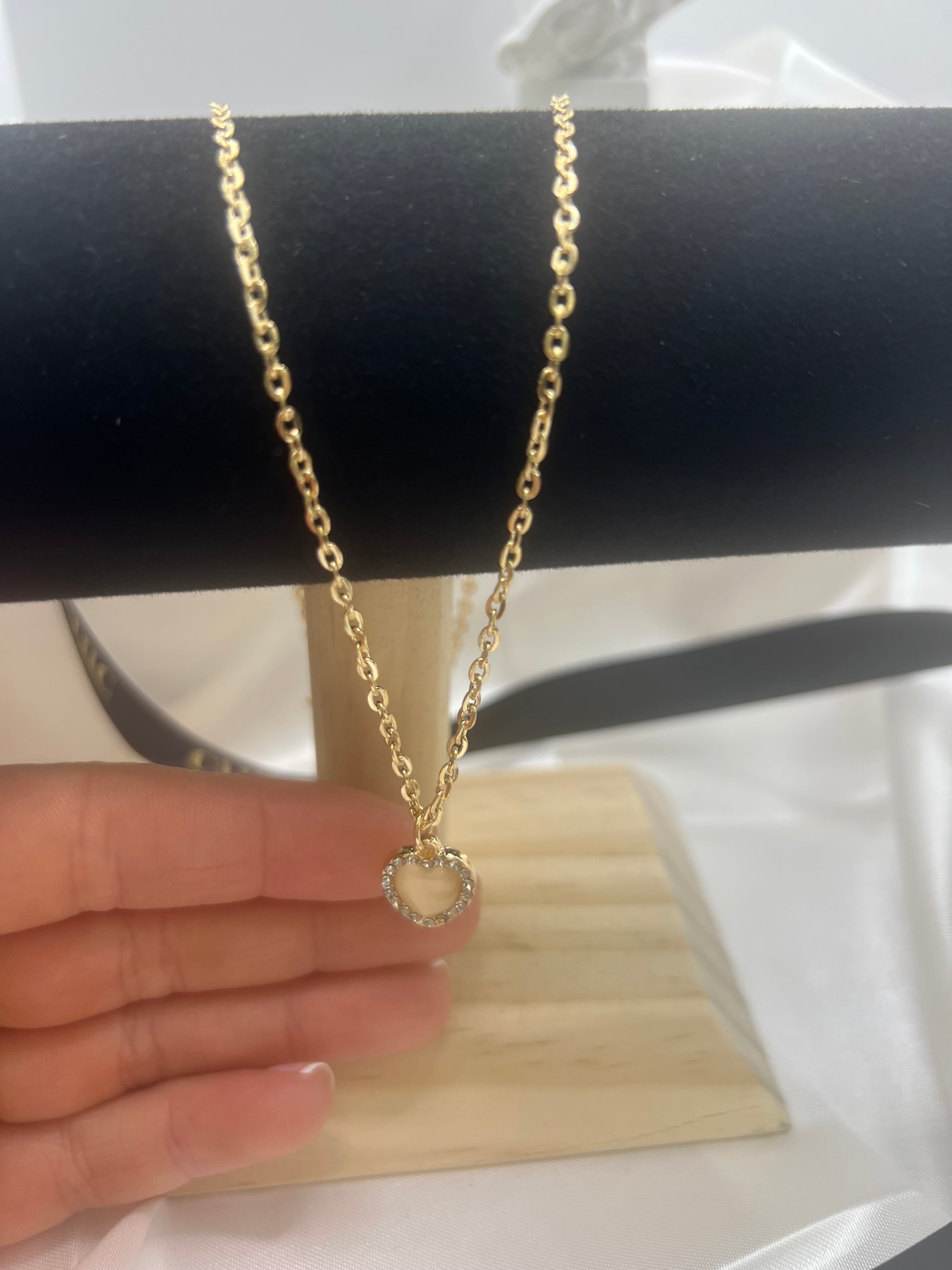 Beige Heart Glitter Necklace