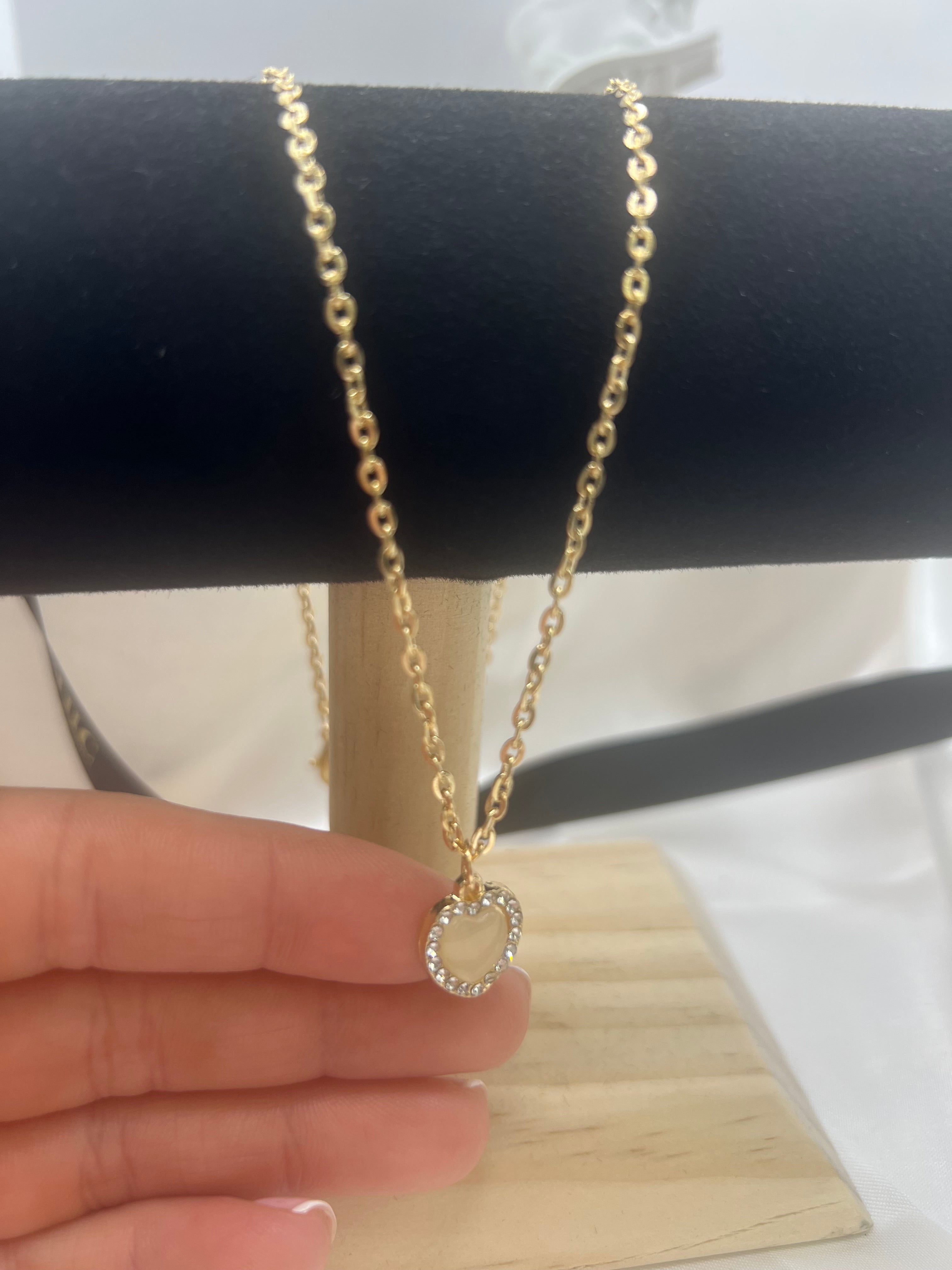 Beige Heart Glitter Necklace