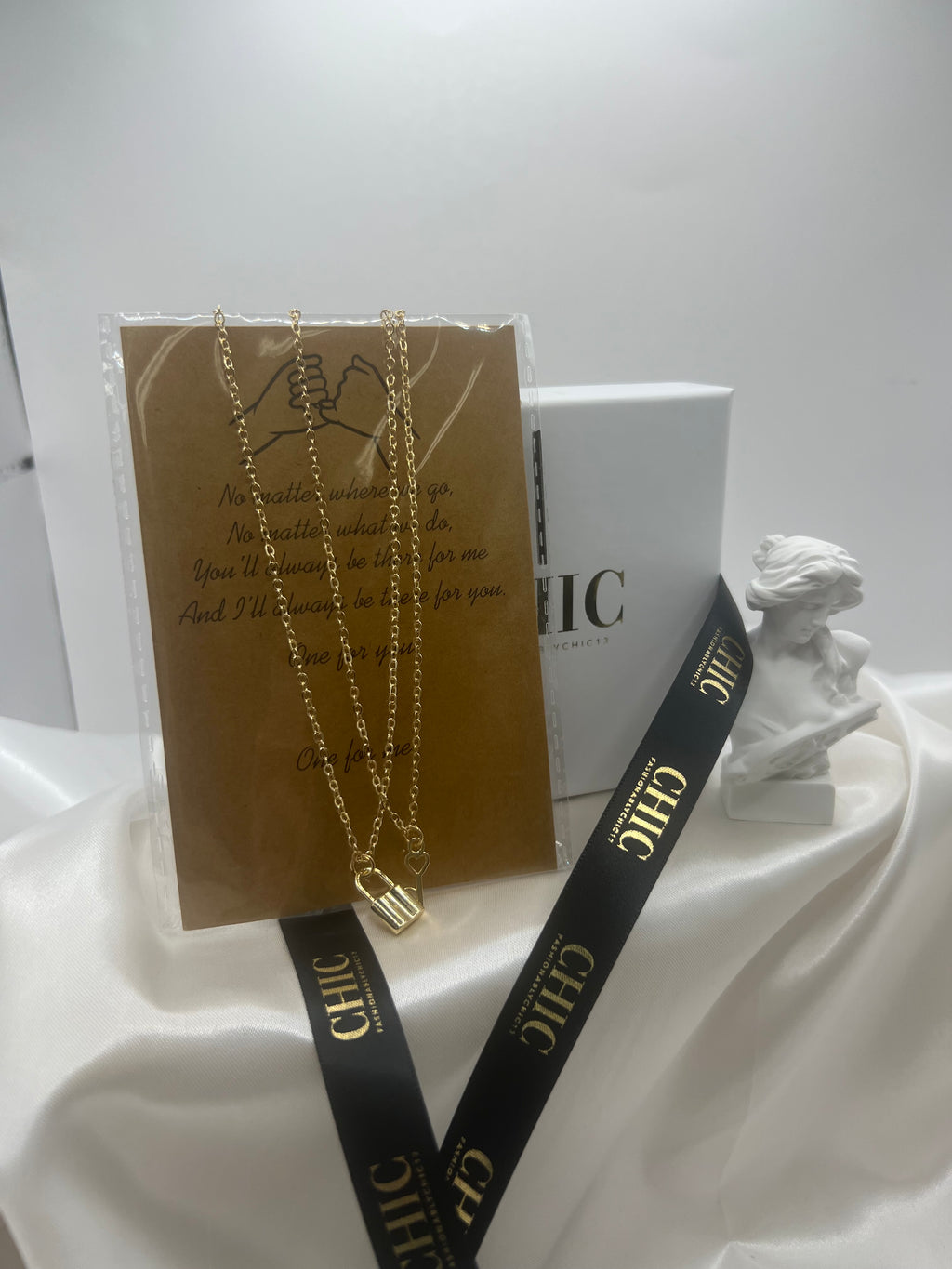 Friendship Necklaces Gold